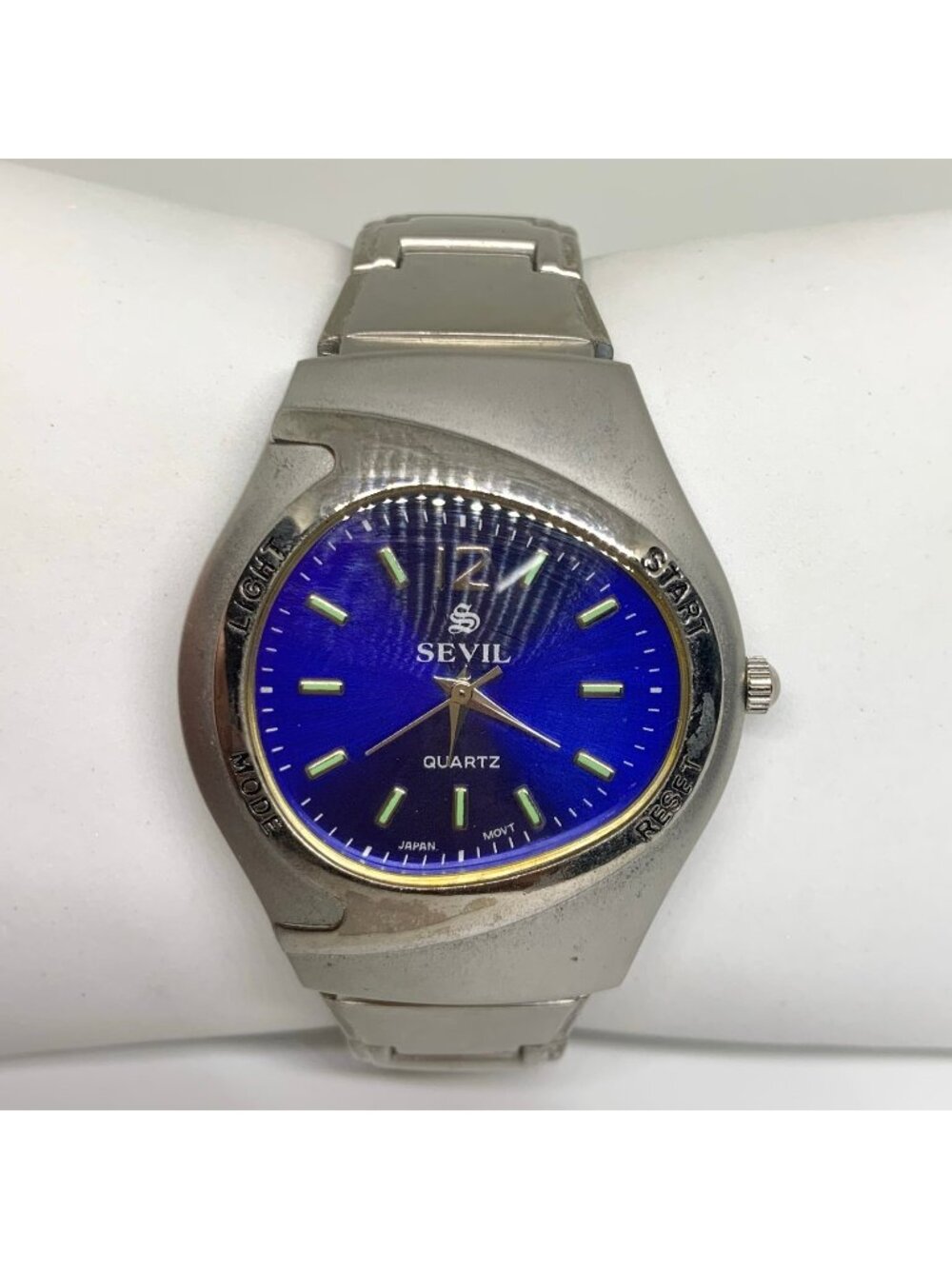 Vintage Sevil silver tone men watch blue dial 38mm quartz analog 7.5” running